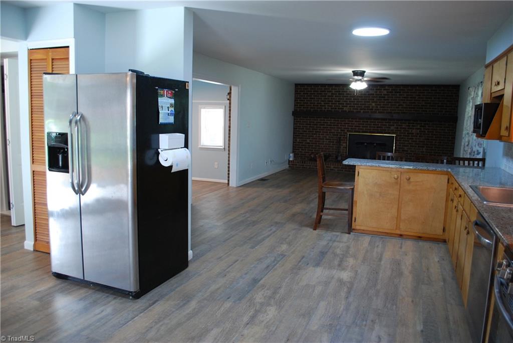 308 Aloha Drive Graham, NC 27253 - Photo 9 of 36