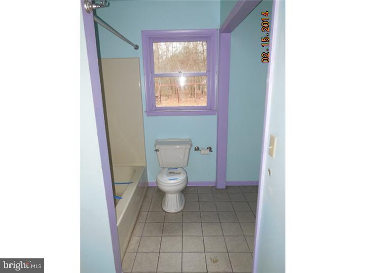 24326 Gravel Hill Road Georgetown, DE 19947 - Photo 18 of 25 Bathroom