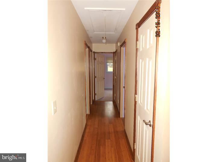24326 Gravel Hill Road Georgetown, DE 19947 - Photo 8 of 25 Hallway