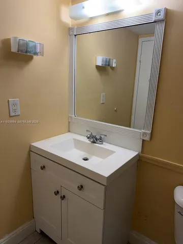 $1,550 | 16851 Northeast 23rd Avenue, Unit A108, North Miami Beach, FL 33160