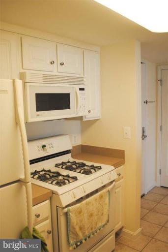 11710 Old Georgetown Road, Unit 612 Rockville, MD 20852 - Photo 12 of 20 Kitchen #3