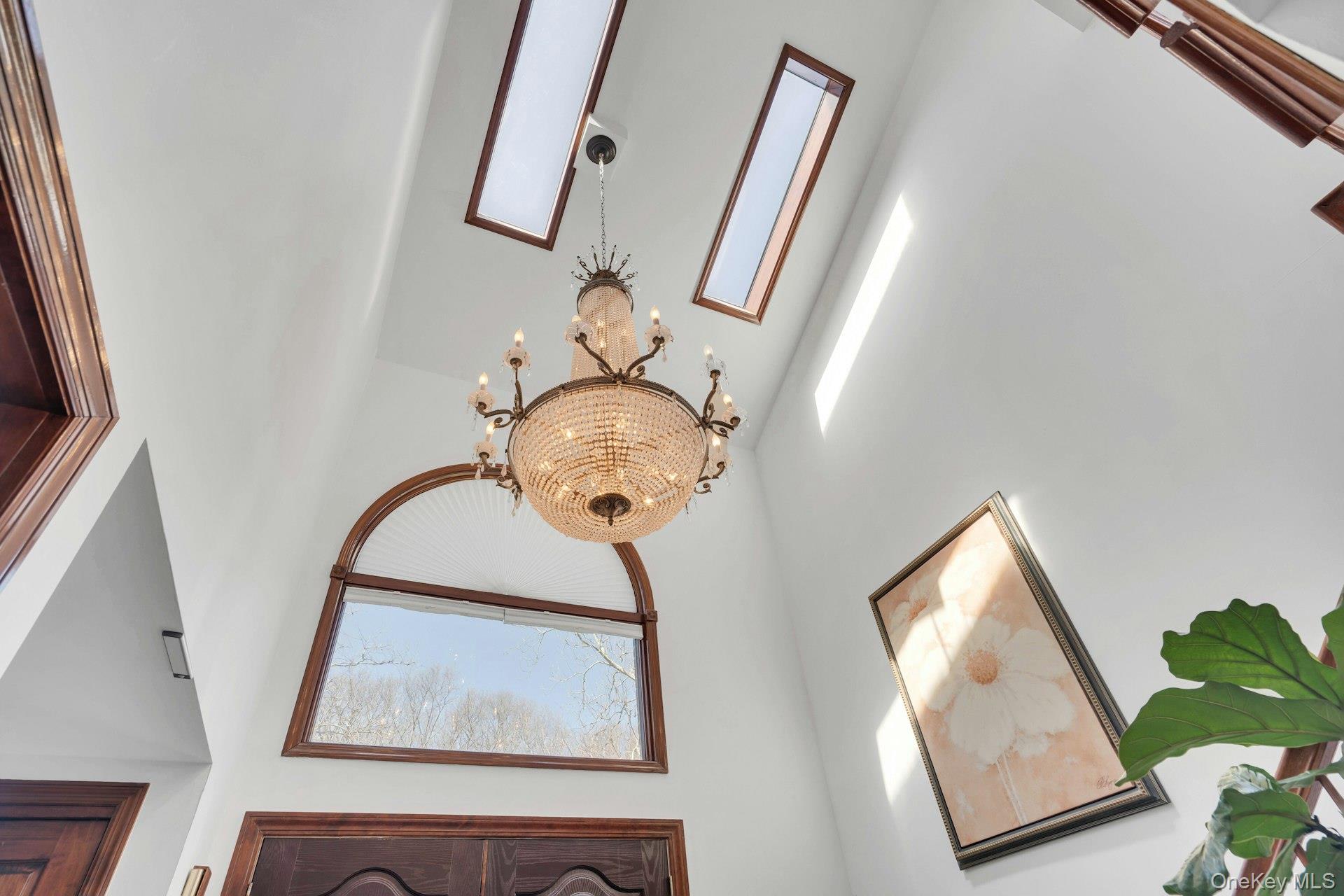 12 Bagatelle Road Dix Hills, NY 11746 - Photo 5 of 48