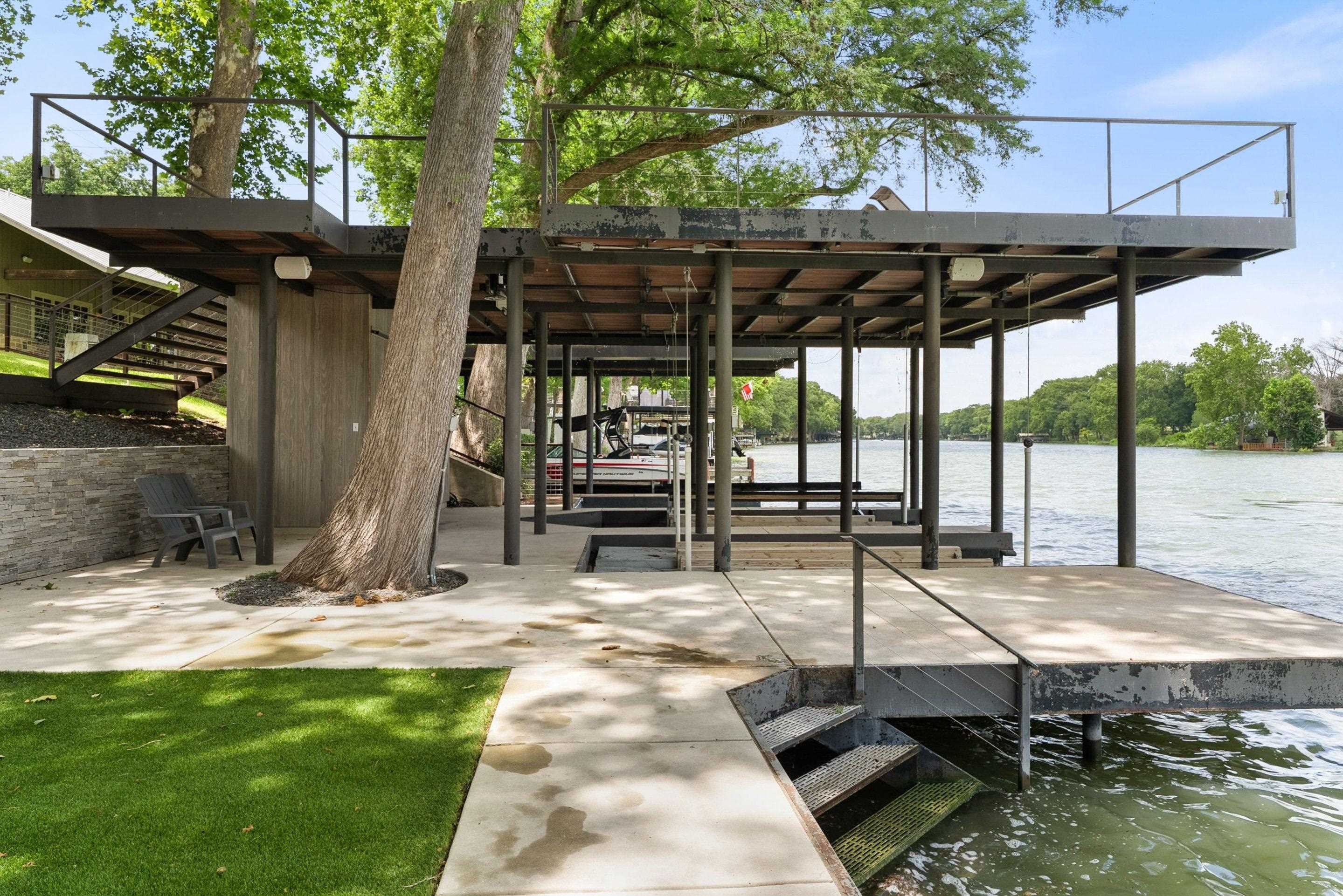 2529 Terminal Loop Road McQueeney, TX 78123 - Photo 2 of 40 Gallery Image 2