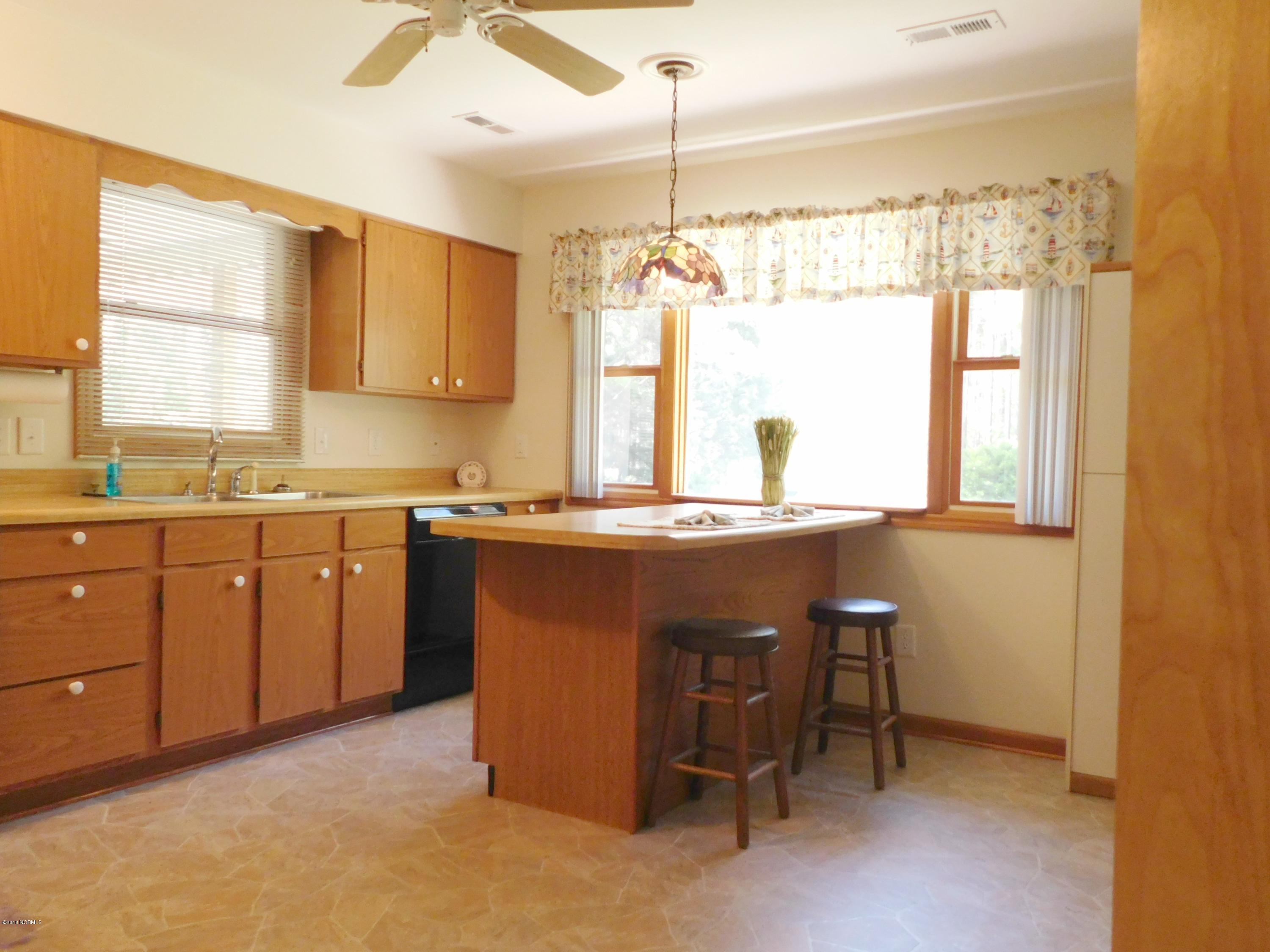268 Royal Road Beaufort, NC 28516 - Photo 12 of 47 DSCN6308