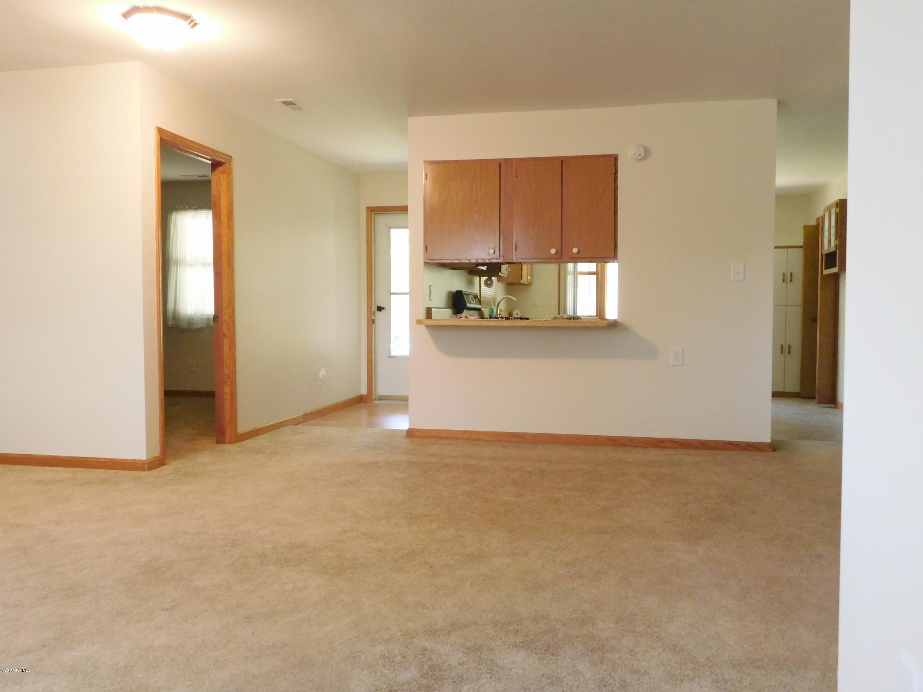 268 Royal Road Beaufort, NC 28516 - Photo 8 of 47 DSCN6303