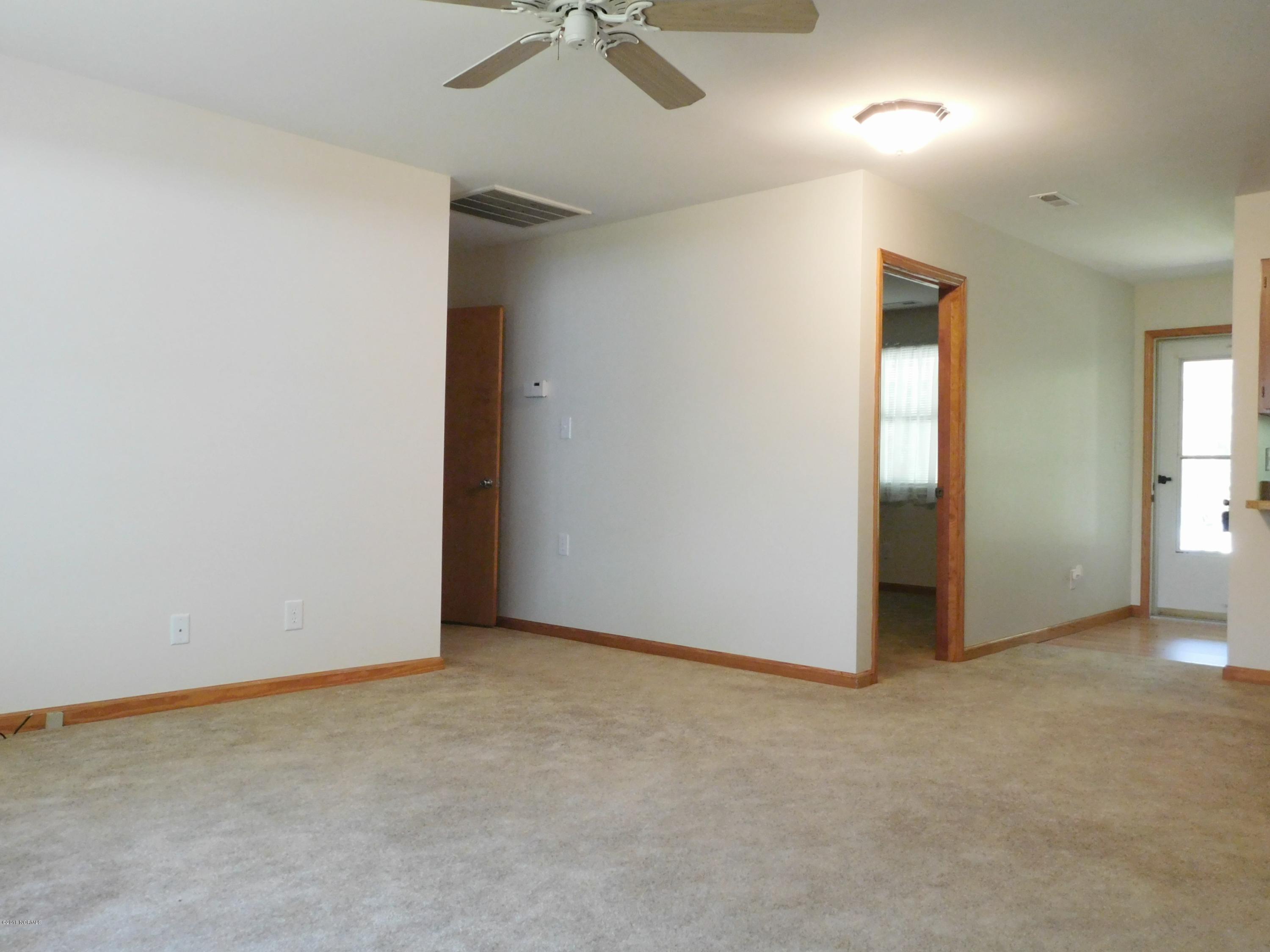 268 Royal Road Beaufort, NC 28516 - Photo 9 of 47 DSCN6304