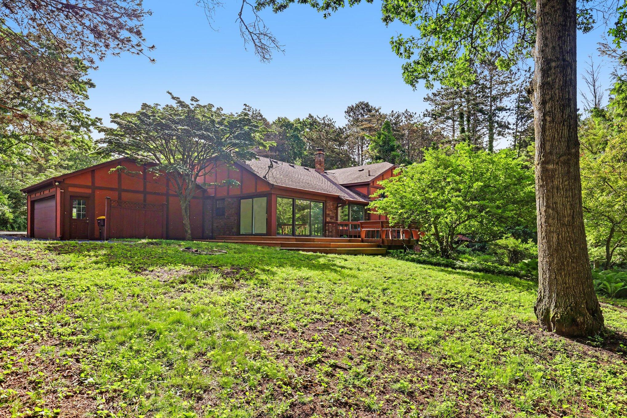8735 Glen Nevis Road Northeast Ada, MI 49301 - Photo 45 of 54 044_file_1080
