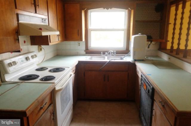 22198 Nanticoke Road Tyaskin, MD 21865 - Photo 2 of 14 Kitchen