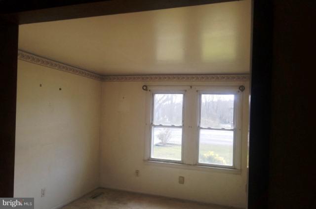 22198 Nanticoke Road Tyaskin, MD 21865 - Photo 10 of 14 living room