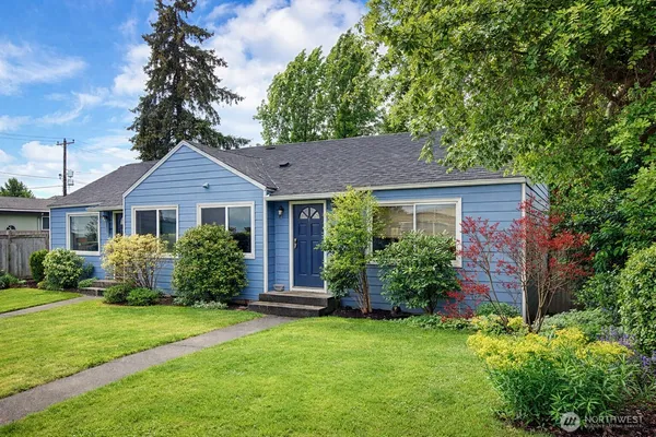 $859,900 | 2517-2519 East Pike Street, Seattle, WA 98122