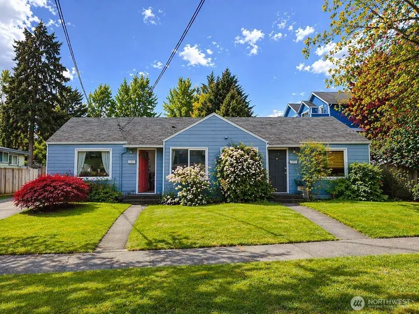 $859,900 | 2517-2519 East Pike Street, Seattle, WA 98122