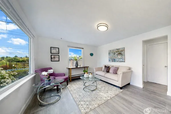 $859,900 | 2517-2519 East Pike Street, Seattle, WA 98122