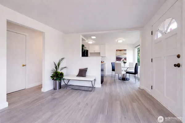 $859,900 | 2517-2519 East Pike Street, Seattle, WA 98122