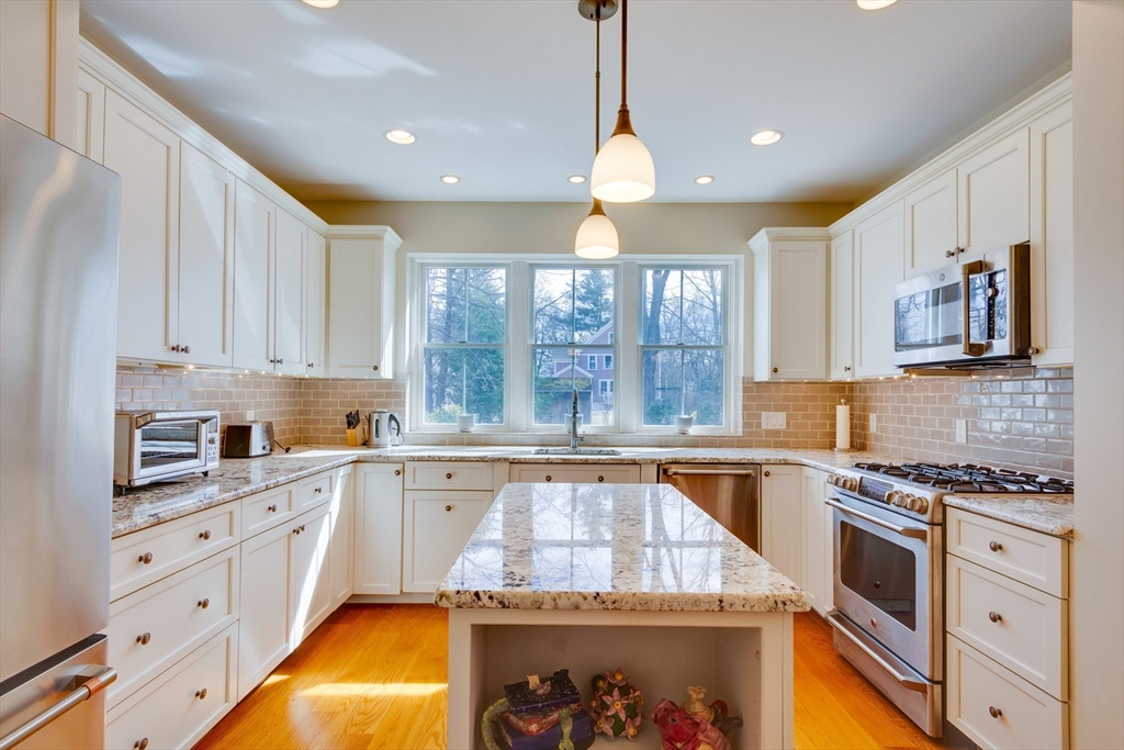 849 Barretts Mill Road Concord, MA 01742 - Photo 6 of 34 Gallery Image 6