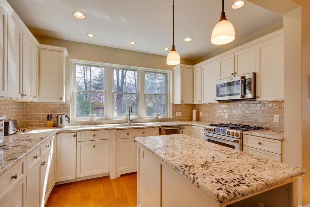 849 Barretts Mill Road Concord, MA 01742 - Photo 8 of 34 Gallery Image 8
