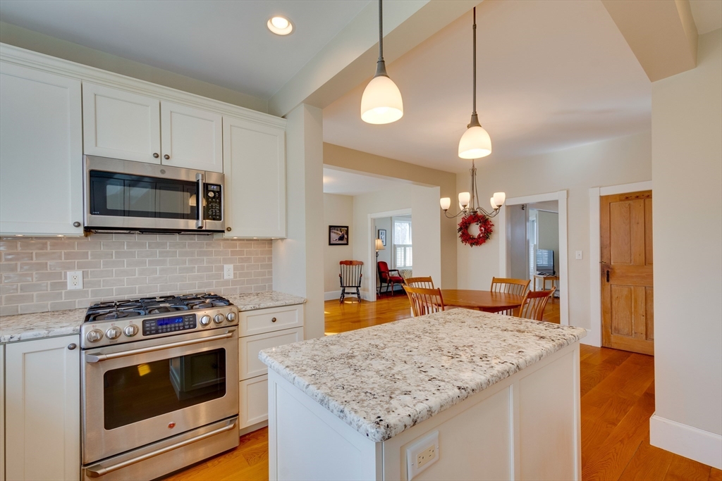 849 Barretts Mill Road Concord, MA 01742 - Photo 10 of 34 Gallery Image 10