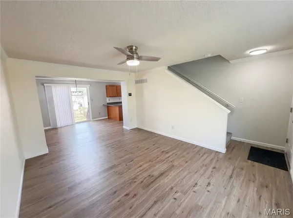 $282,000 | 50 Deer Grove Drive, St. Peters, MO 63376