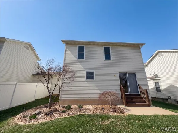 $282,000 | 50 Deer Grove Drive, St. Peters, MO 63376