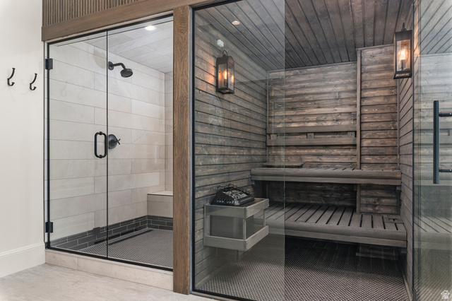 2192 East Outlaw Road Kamas, UT 84036 - Photo 55 of 80 Shower and sauna with glass enclosures