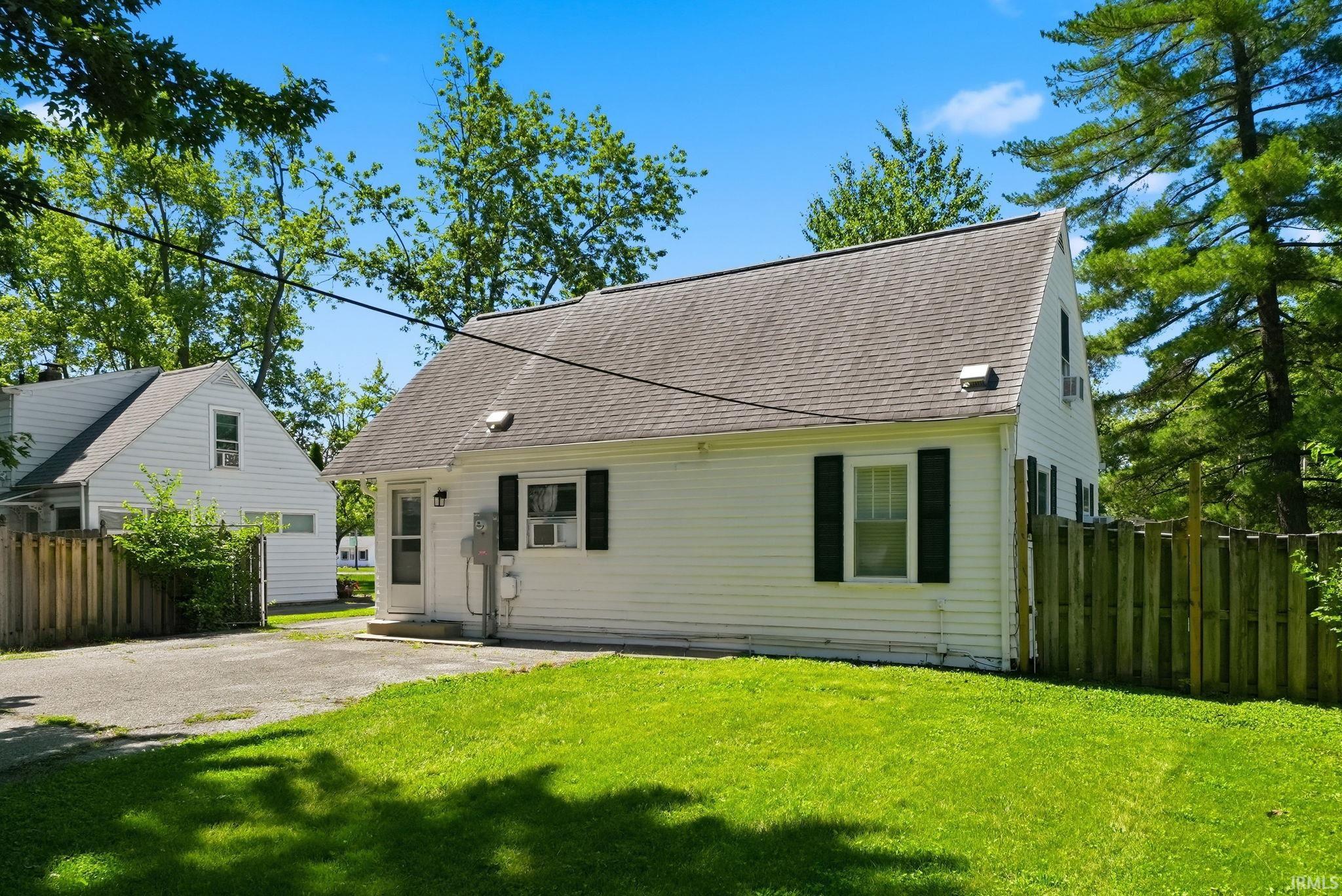 1710 Lower Huntington Road Fort Wayne, IN 46819 - Photo 30 of 37