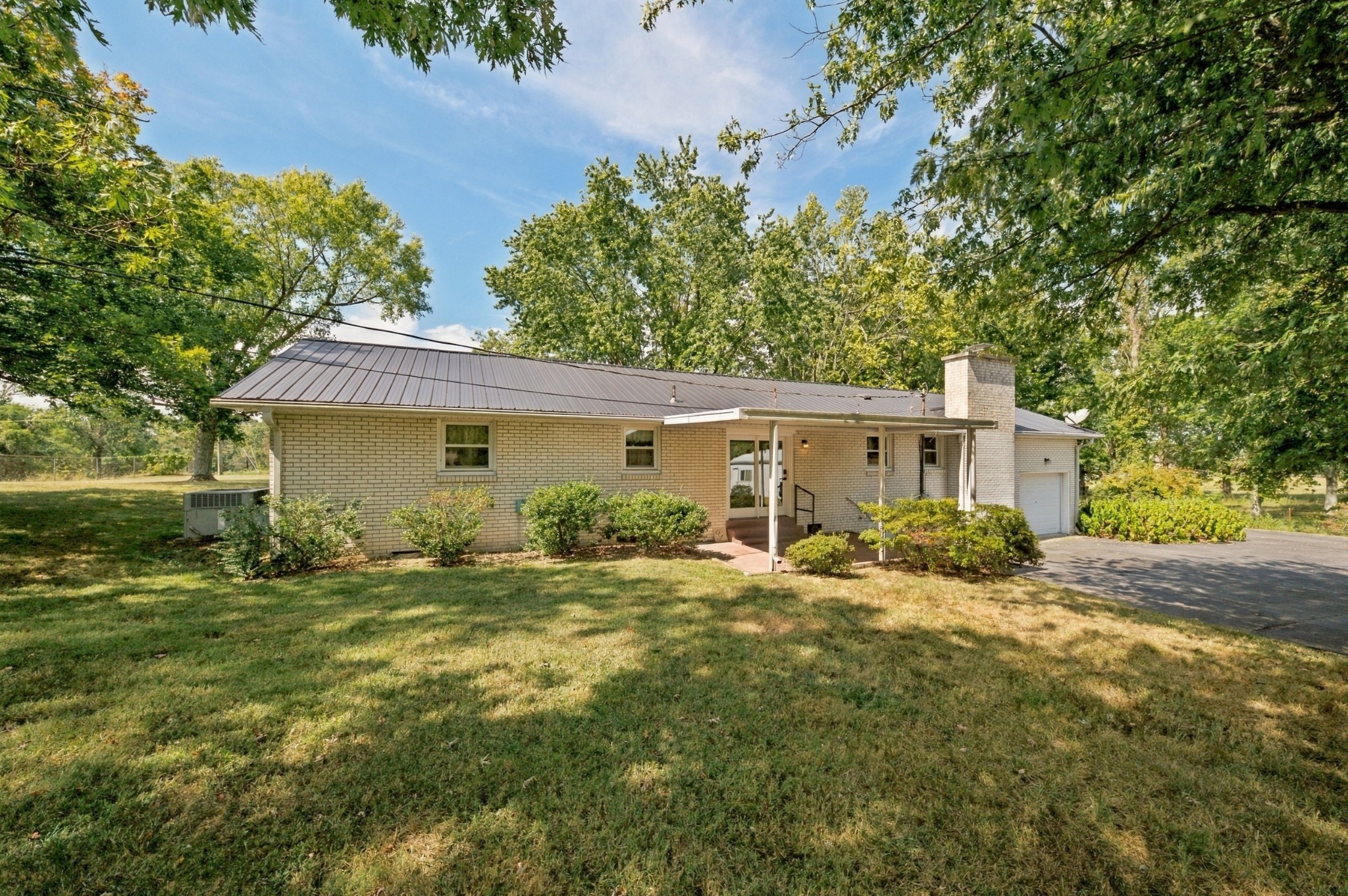 1807 Nelson Road Greenbrier, TN 37072 - Photo 3 of 29 Gallery Image 3