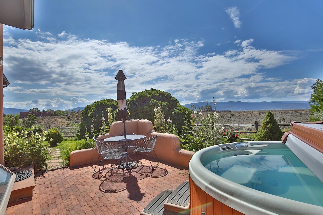 351 Blueberry Hl Road El Prado, NM 87529 - Photo 6 of 50 Gallery Image 6