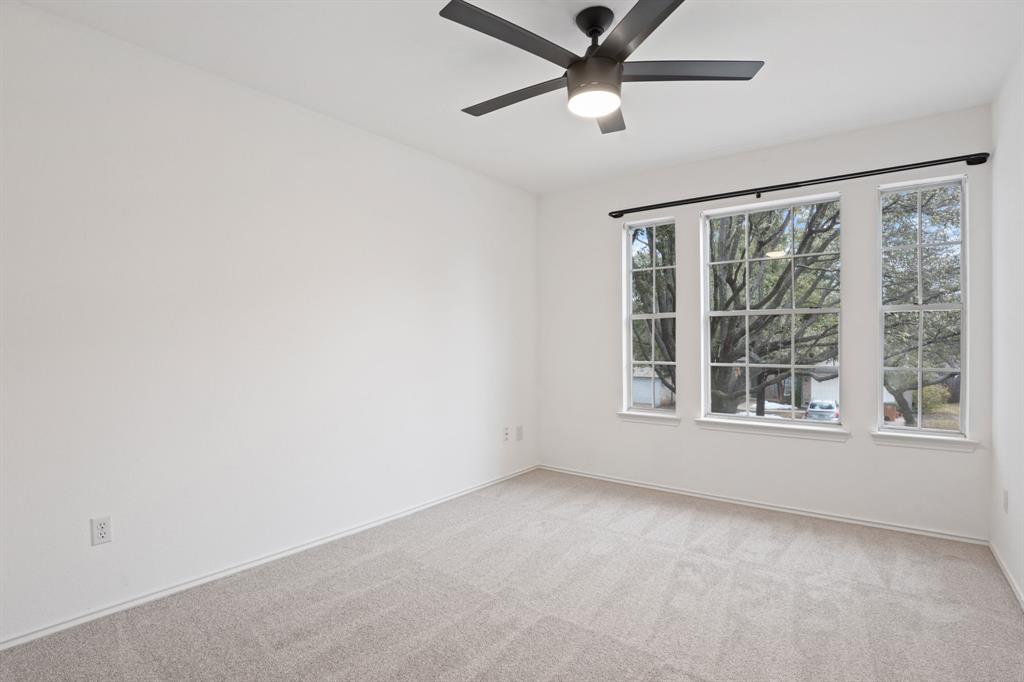 4429 East Hove Loop Austin, TX 78749 - Photo 19 of 27 an empty room with a window