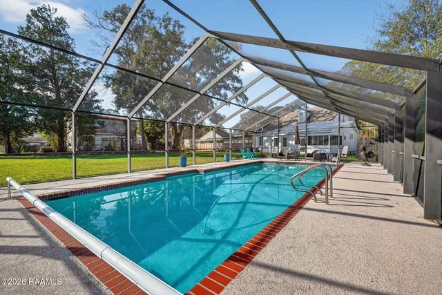 $260,000 | 218 North Pinaud Street, St. Martinville, LA 70582