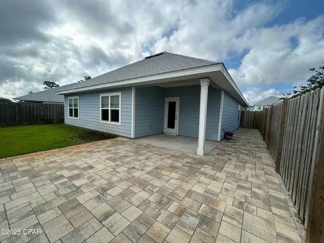 $2,600 | 245 Villa Bay Drive, Panama City Beach, FL 32407