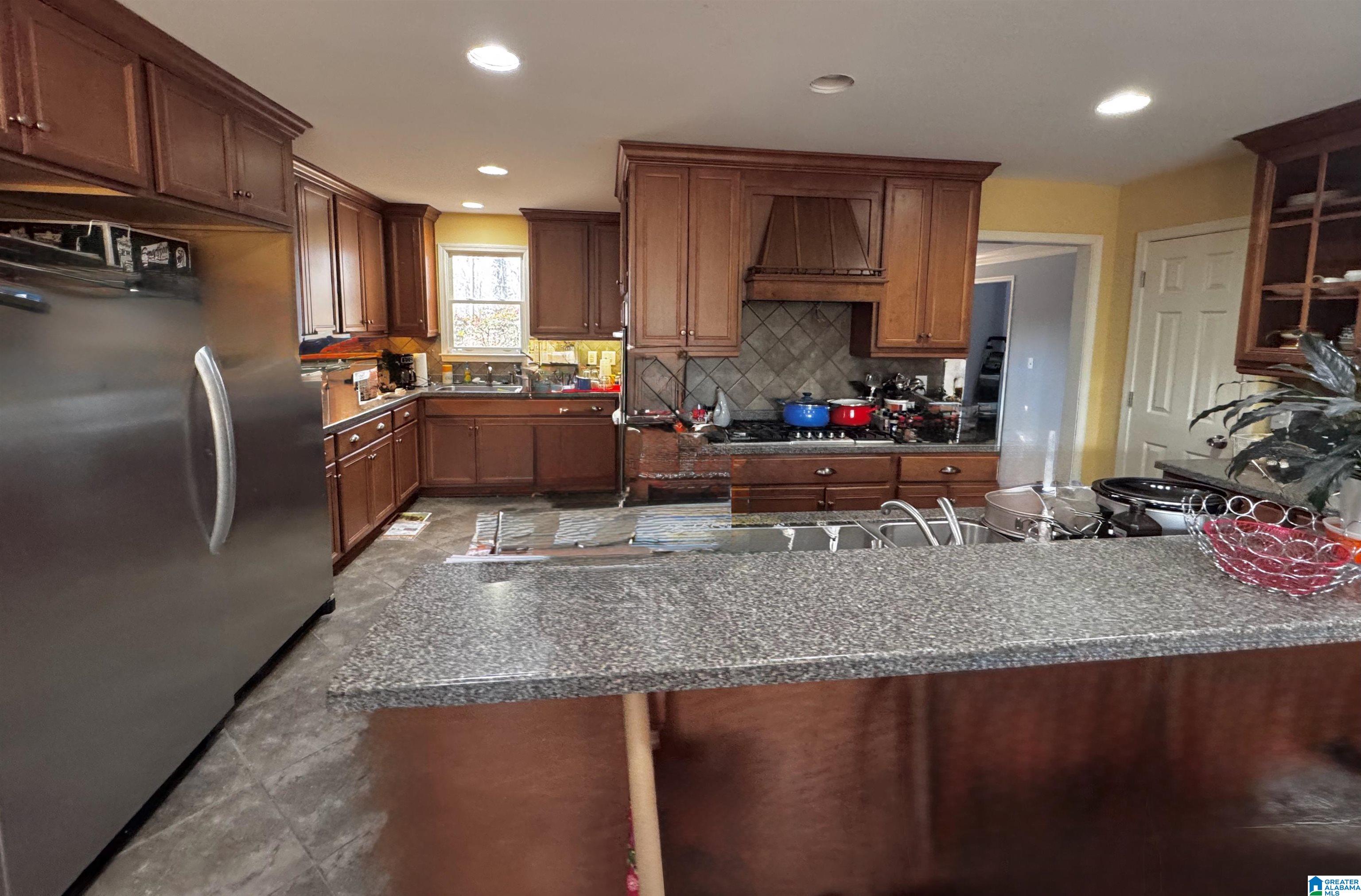 656 Ridge Road Birmingham, AL 35206 - Photo 2 of 7