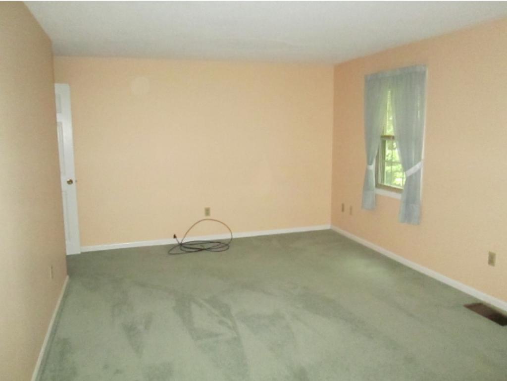 4 Braemar Road, Unit 4 Windham, NH 03087 - Photo 11 of 12