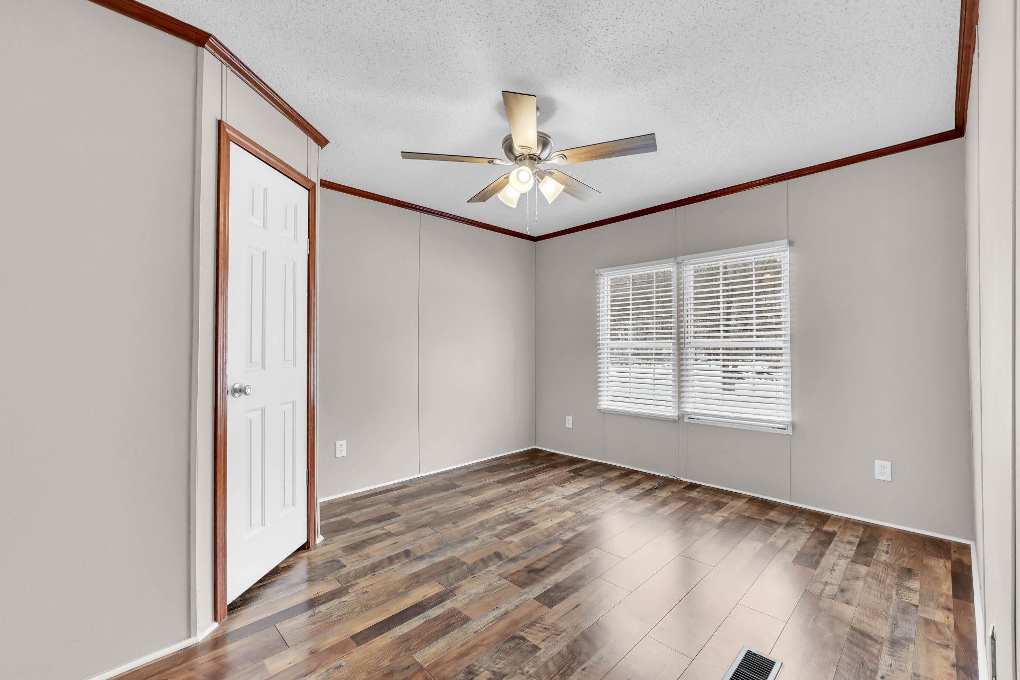 2170 Highway 13 Cunningham, TN 37052 - Photo 20 of 37