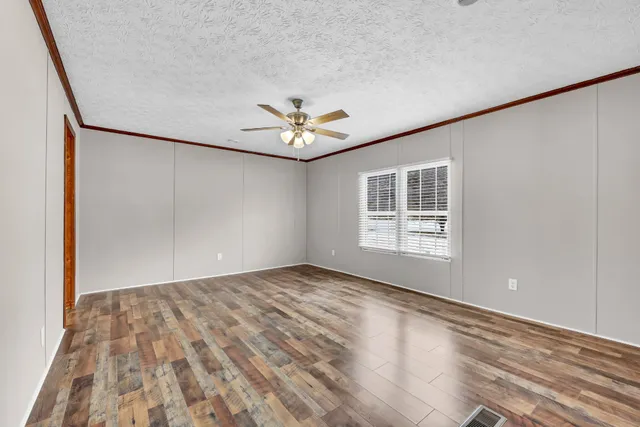 $269,900 | 2170 Highway 13, Cunningham, TN 37052