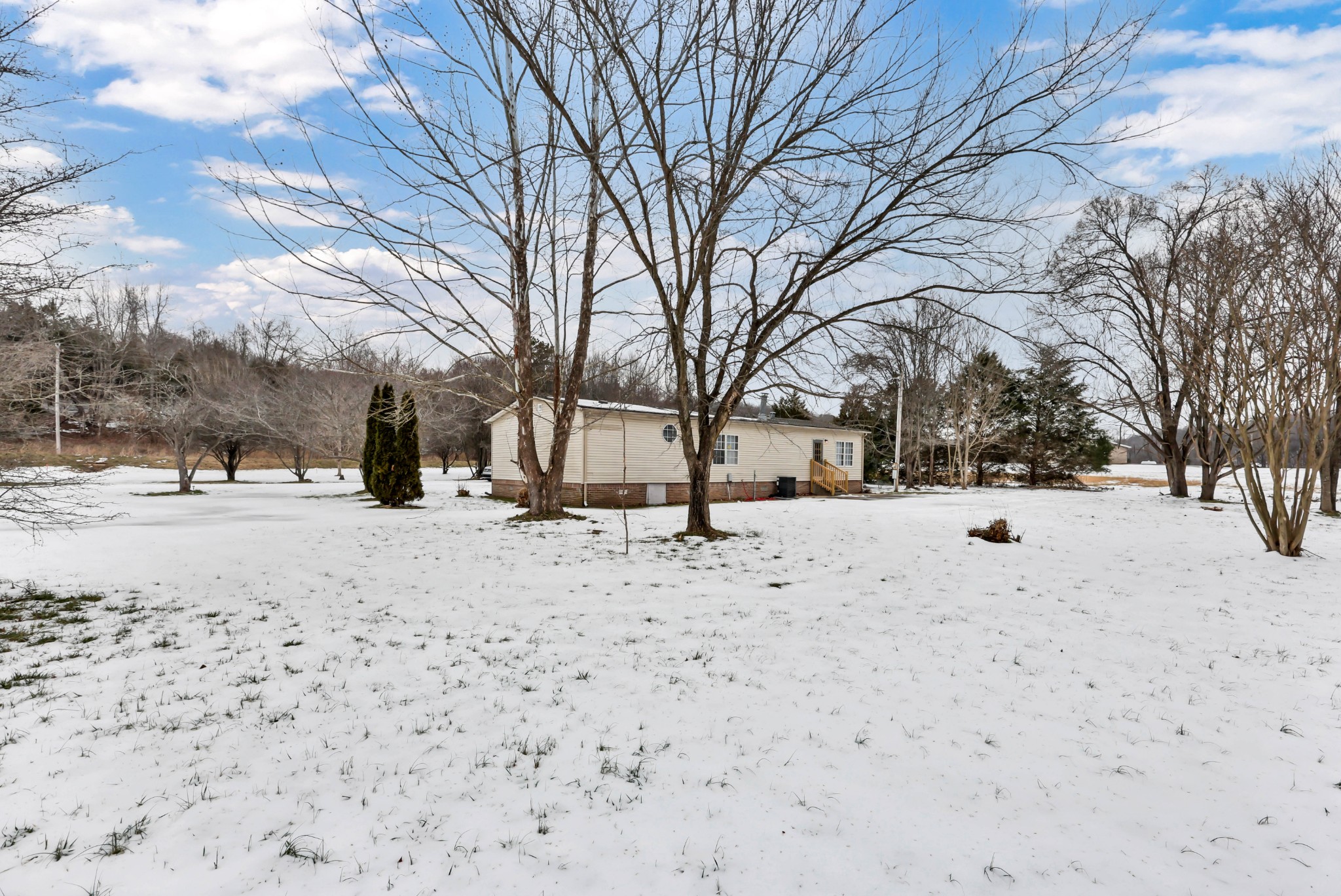 2170 Highway 13 Cunningham, TN 37052 - Photo 34 of 37