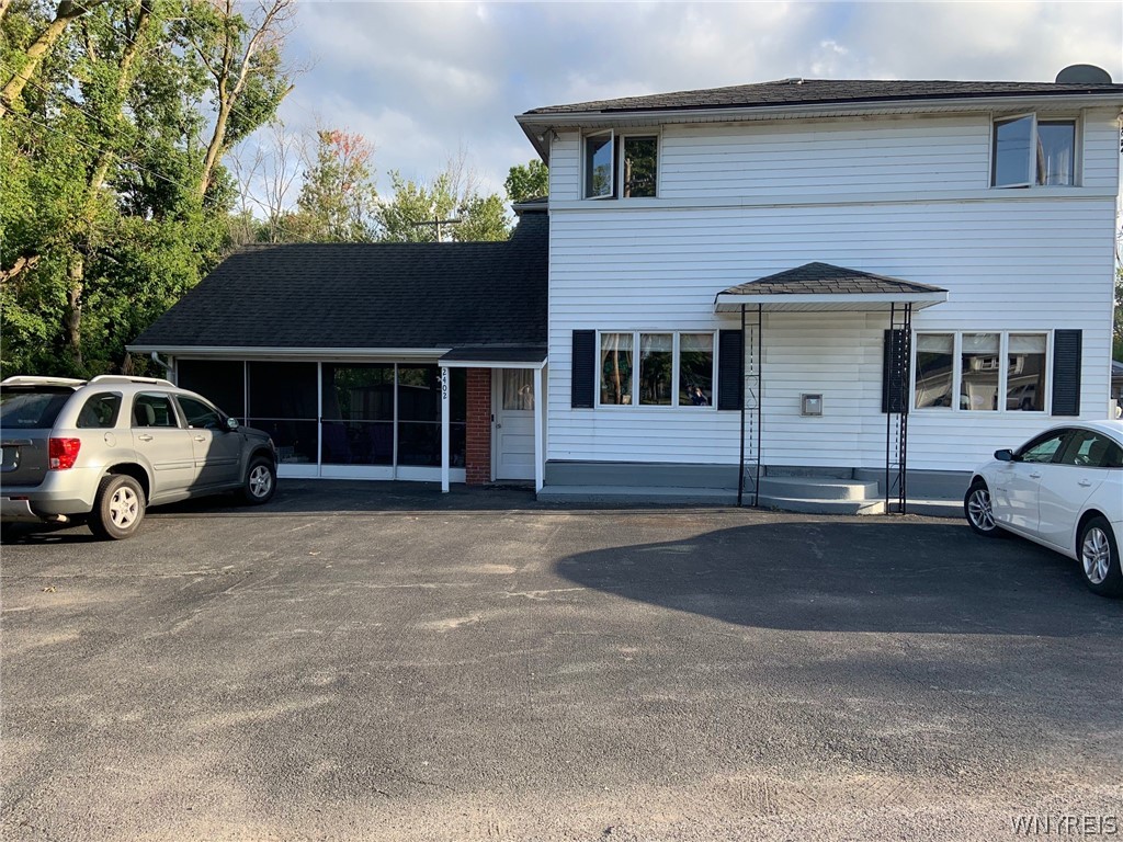 2402 Niagara Road Wheatfield, NY 14304 - Photo 1 of 1 Gallery Image 1