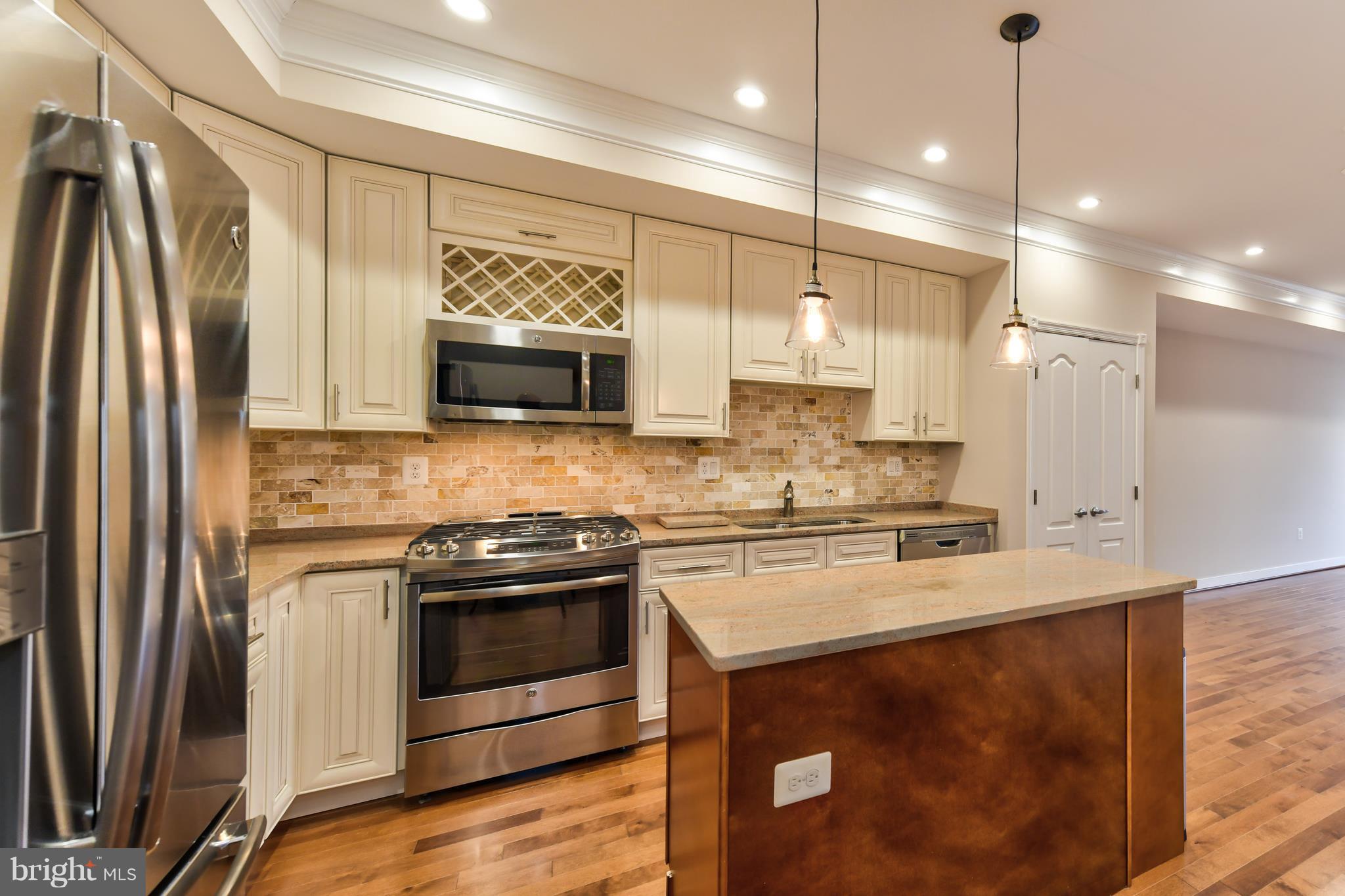 59 R Street Northeast, Unit 2 Washington, DC 20002 - Photo 3 of 29 Kitchen