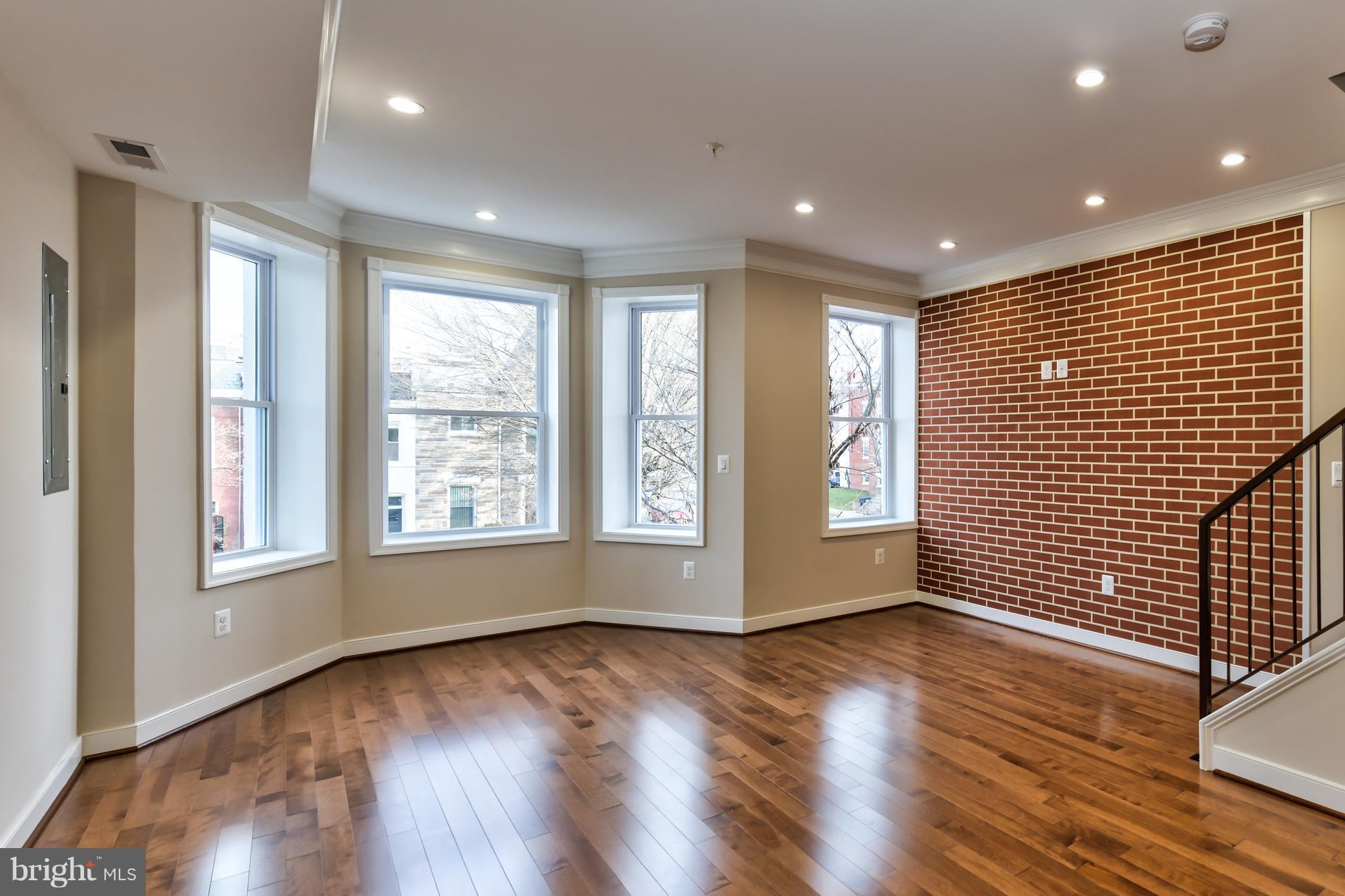 59 R Street Northeast, Unit 2 Washington, DC 20002 - Photo 8 of 29 Living Room