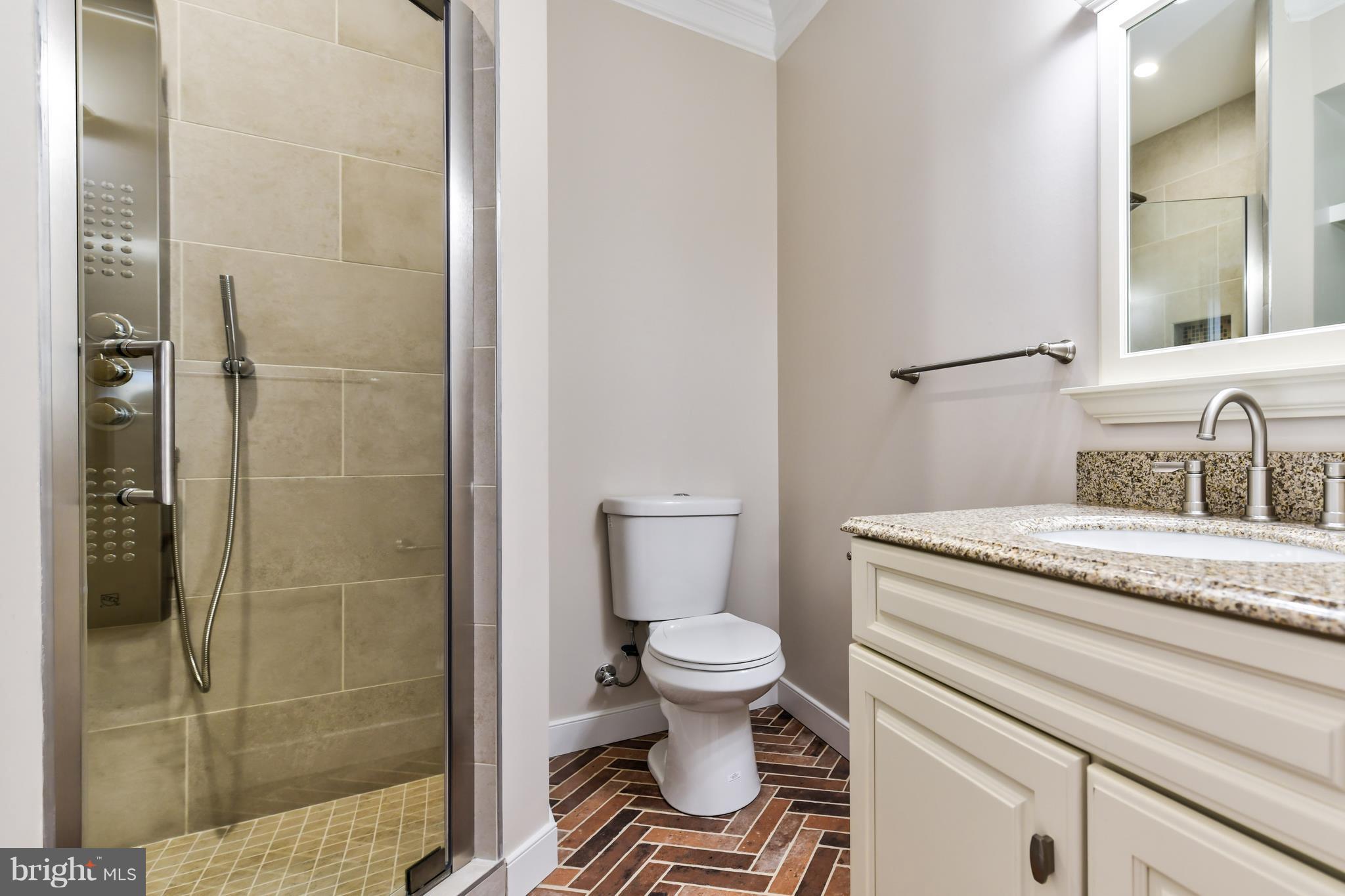 59 R Street Northeast, Unit 2 Washington, DC 20002 - Photo 10 of 29 Bath 1