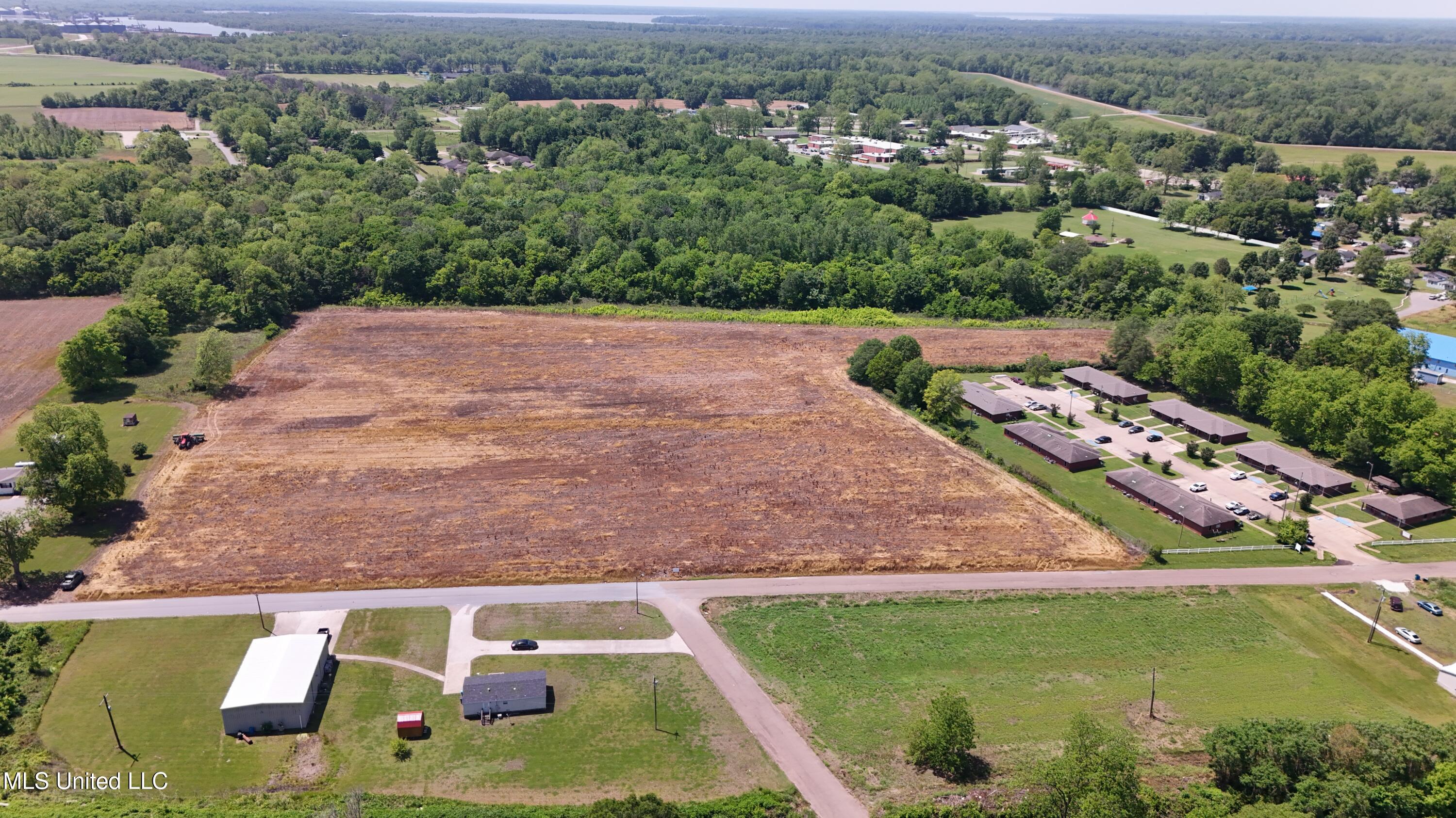Malvina Road Rosedale, MS 38769 - Photo 2 of 24 DJI_20250428122849_0590_D
