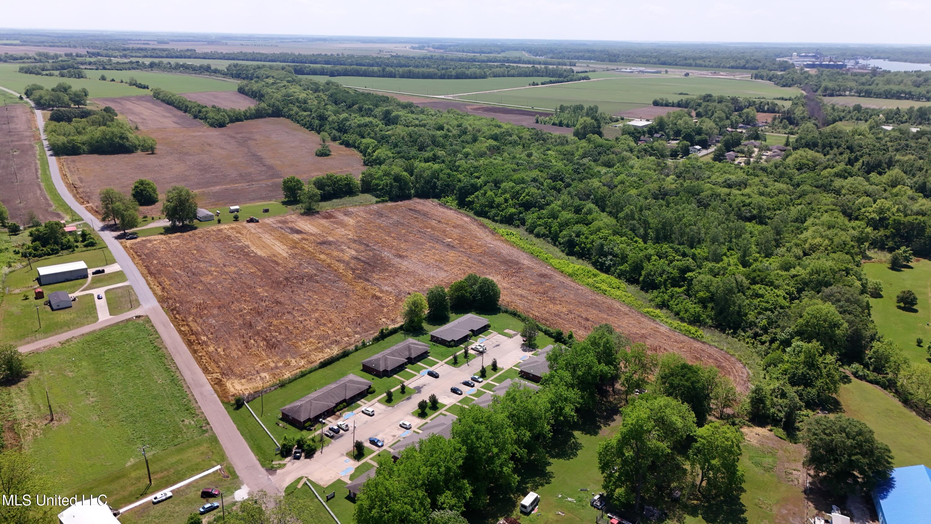 Malvina Road Rosedale, MS 38769 - Photo 8 of 24 DJI_20250428123144_0596_D