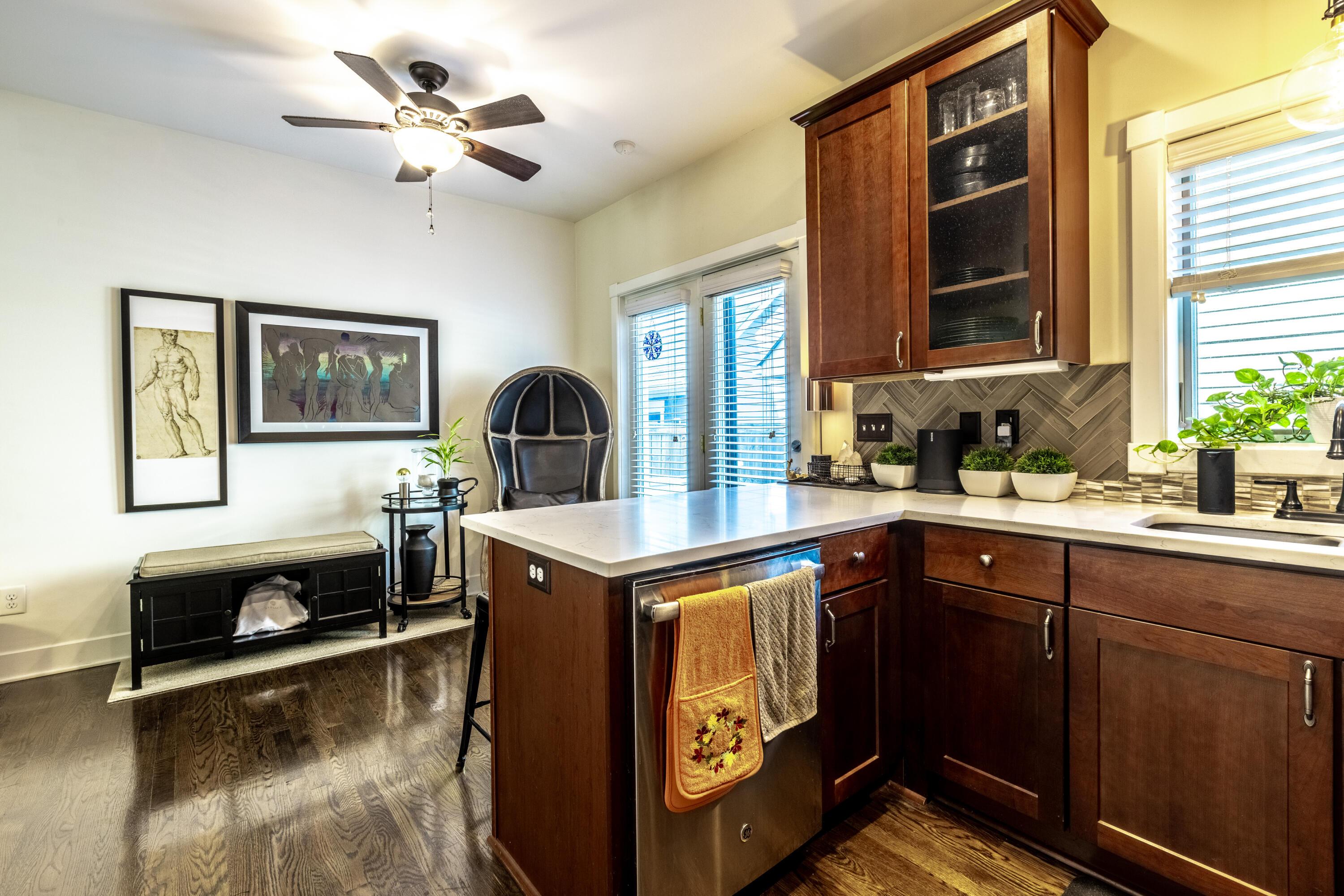 154 Punta Alley Columbus, OH 43201 - Photo 13 of 56 Kitchen