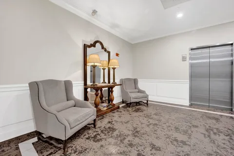 $385,000 | 630 North State Street, Unit 2210, Chicago, IL 60654