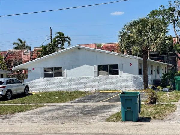 $799,500 | 5631 Northwest 15th Street, Lauderhill, FL 33313