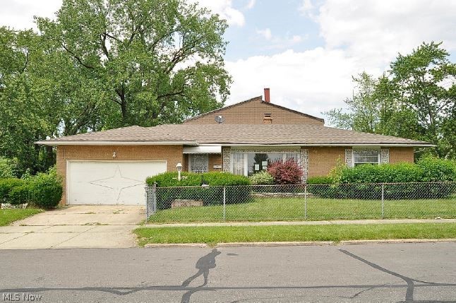 4696 Lee Road Cleveland, OH 44128 - Photo 1 of 10 Gallery Image 1