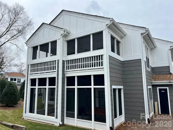 $1,950 | 751 Southwest Drive, Davidson, NC 28036