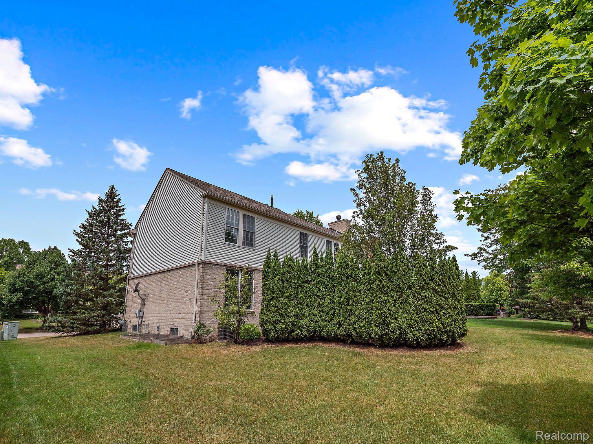 1799 Ring Neck Drive Rochester, MI 48307 - Photo 51 of 57 Gallery Image 51