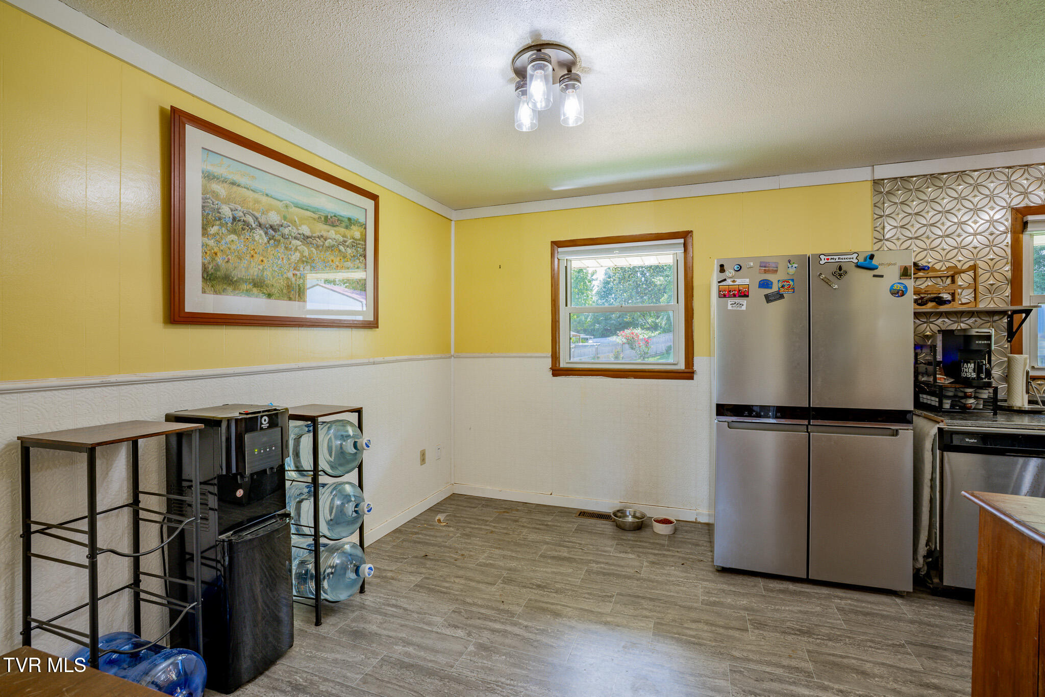 141 East Central Bristol, TN 37620 - Photo 5 of 40 1R9A8879-HDR