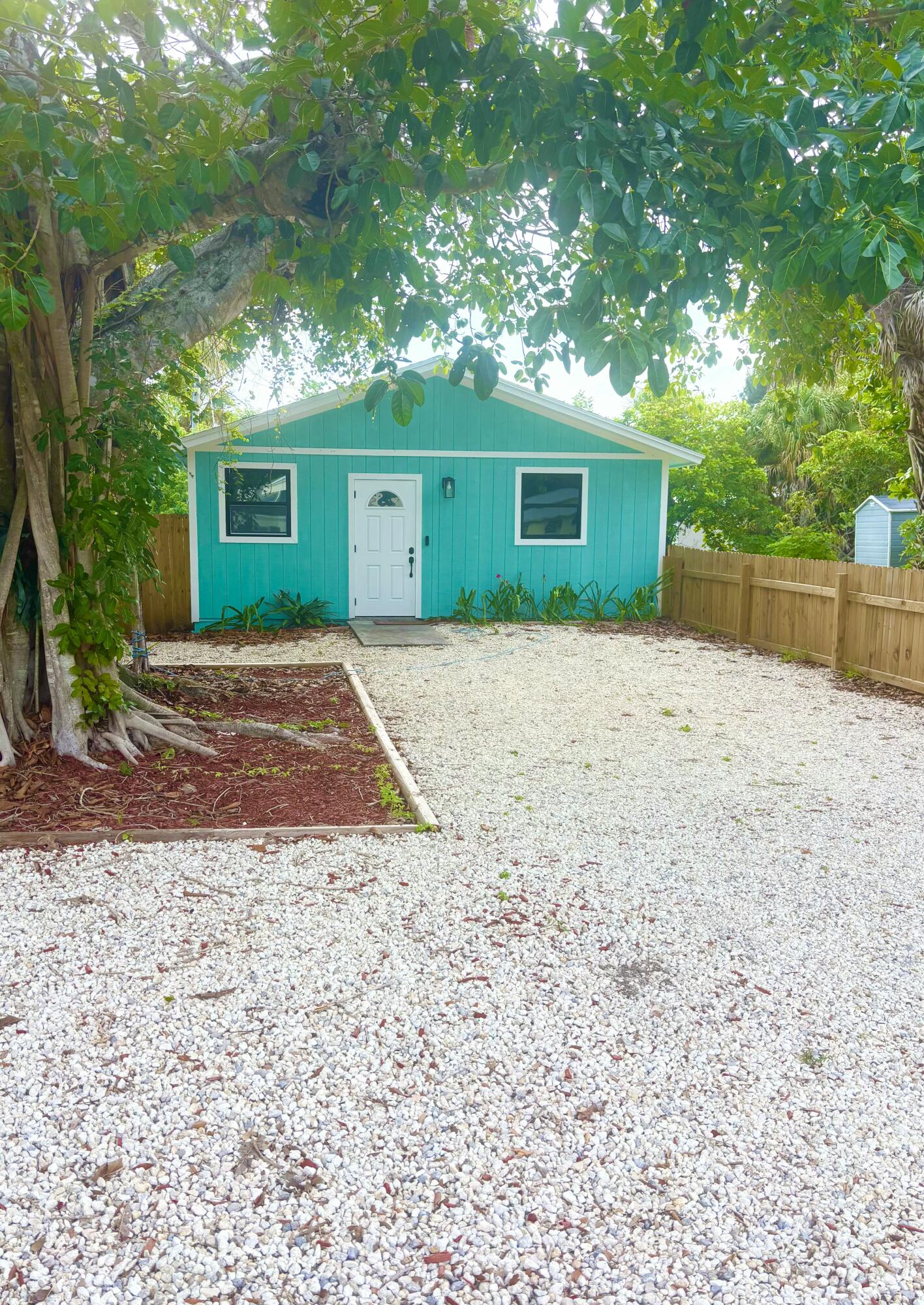 801 Central Avenue Stuart, FL 34994 - Photo 1 of 10 IMG_7051