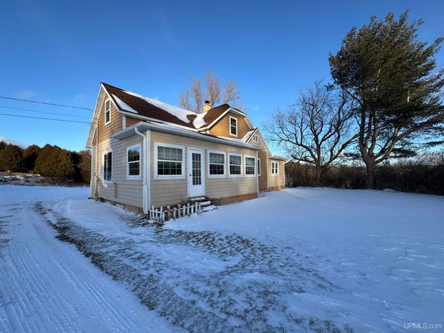 $208,750 | 217 Railway Street, Crystal Falls, MI 49920