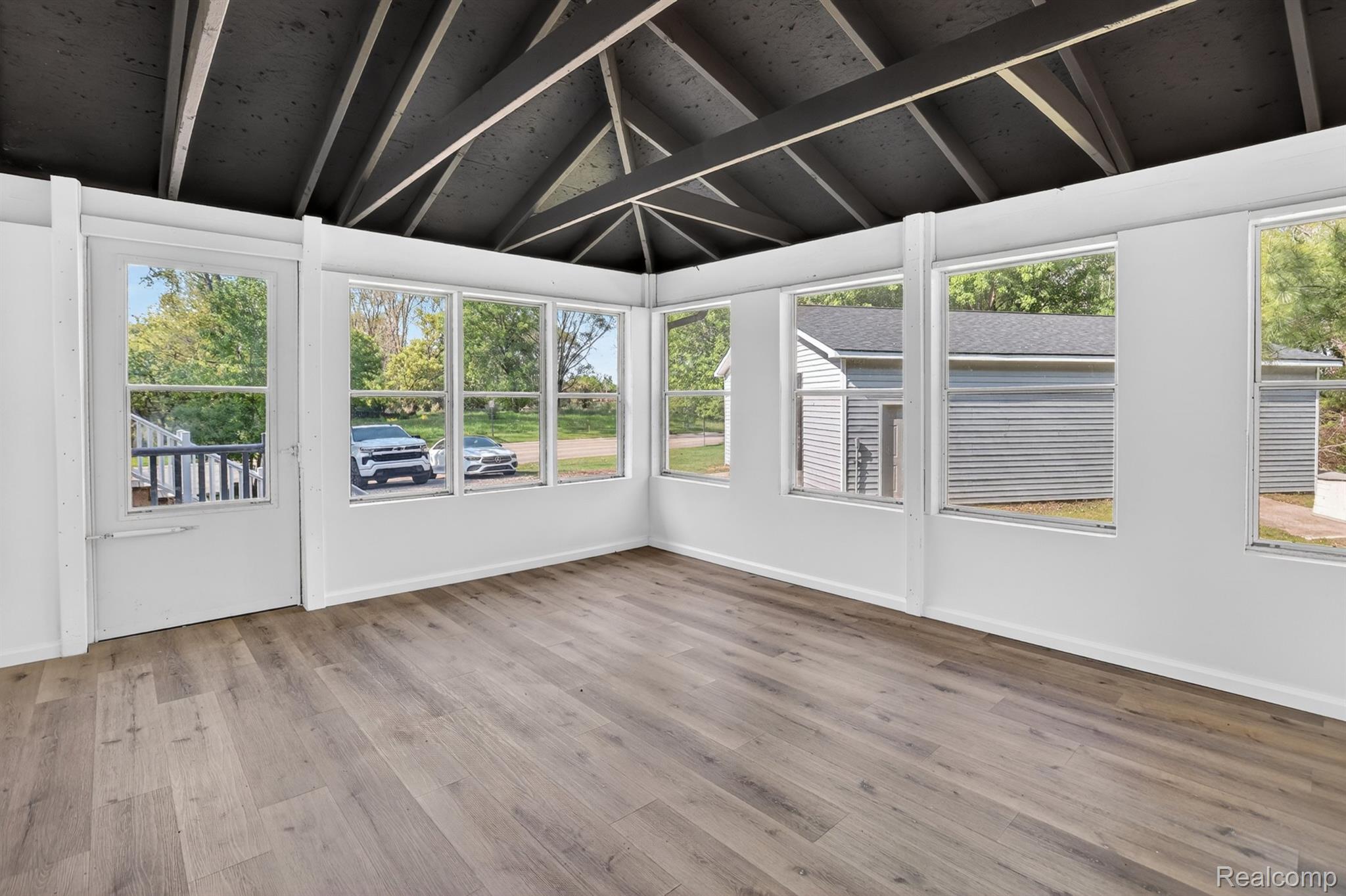 1215 North Oak Road Davison, MI 48423 - Photo 23 of 37